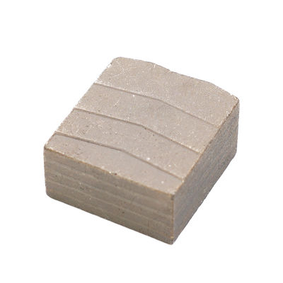 R Shape Diamond Granite セグメント タイのスクラップで LINSING石切削ツールによって