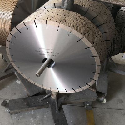 350mm 直径 40mm 断片形 グランイト切断刃 正確なブロック分割