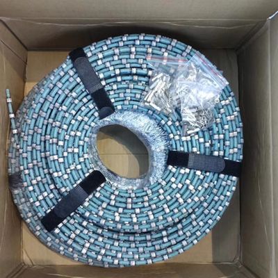 8.3mmのビーズプラスチックダイヤモンドワイヤーソーを切る グランイトブロックの四角化とプロファイリング