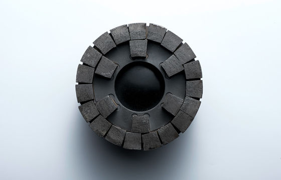 金属粉末 ダイヤモンド衛星ホイール グラニートスラブを磨く 130mm カスタマイズ