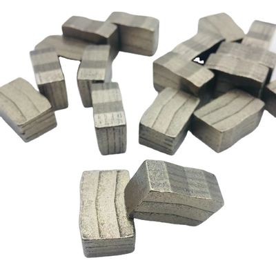 2000mm Sintering 24*9.8/10.6*15 ダイヤモンドブレージングセグメント グランイトの切断と強化 コンクリートのドリルビットシャープ制作マシン
