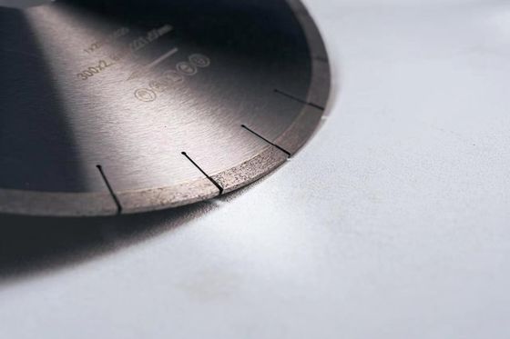 350mm 14' Uスロット ポルセラン ダイヤモンド 切断 鋭さ 利点