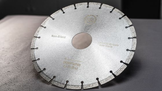 Kスロットとカルシウム炭酸刃のための60mmアーバーサイズ350mmダイヤモンド切断ディスク