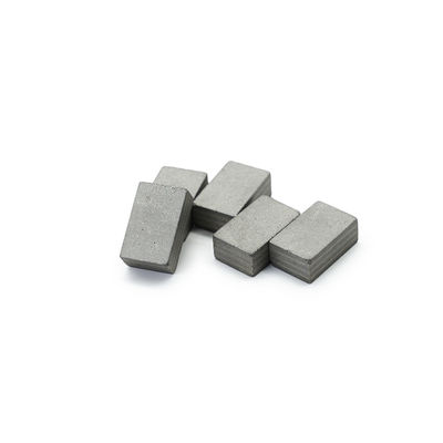 24*9*15mm ダイヤモンドアンデサイトセグメント メキシコとインドネシアのバザルト石切削用