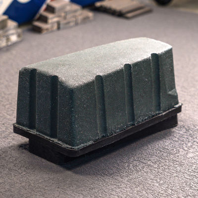 15/20MM 作業層厚さ 直角 マグネシート グラナイト 縁 磨きのためのフィッカー