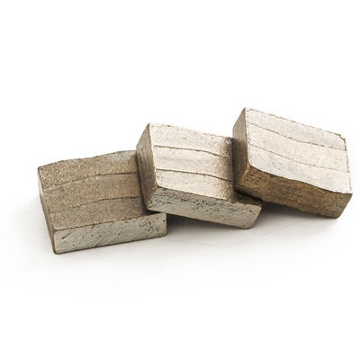 ダイヤモンド金属粉 24*12.7/11.5*15 mm 石灰岩採掘用切断部分