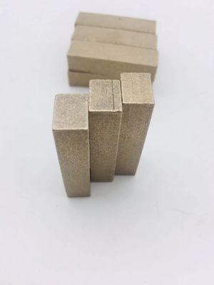 Aグレードのダイヤモンドセグメント マルマー切削 安定した性能と良い鋭さ