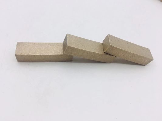 Aグレードのダイヤモンドセグメント マルマー切削 安定した性能と良い鋭さ