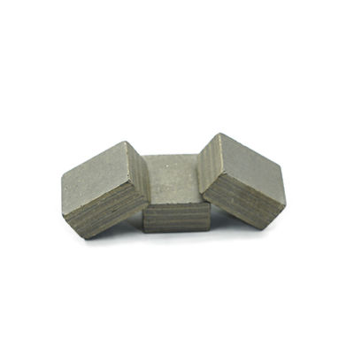 24*11.5*20mm 金属磨きディスク ヒント 金属磨きパッドのためのダイヤモンドセグメント Aグレード