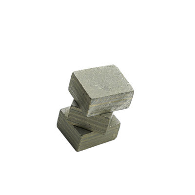 24*11.5*20mm 金属磨きディスク ヒント 金属磨きパッドのためのダイヤモンドセグメント Aグレード