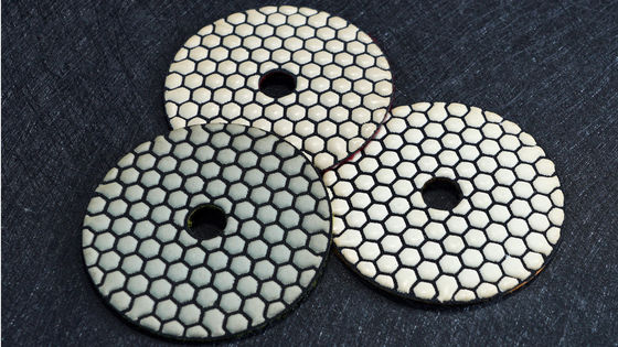 OEMサポート 125mm 樹脂結合 ダイヤモンド 柔軟な干し磨きパッド グランイト大理石