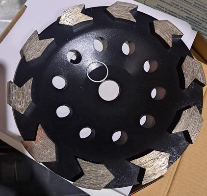 良い耐磨性 パーソナライズドサポートのためのダイヤモンドセグメンテッドターボカップホイール OEM