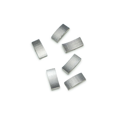 石のためのコアドリルビットセグメント 直径mm/インチ 28-127mm ドリルタイプダイヤモンドセグメント