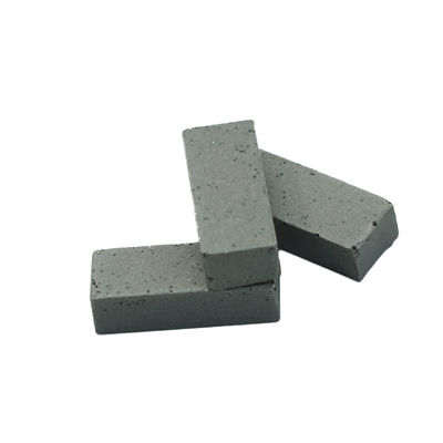 20*4.0/3.5*8mm ホットシンターダイヤモンド切断セグメント