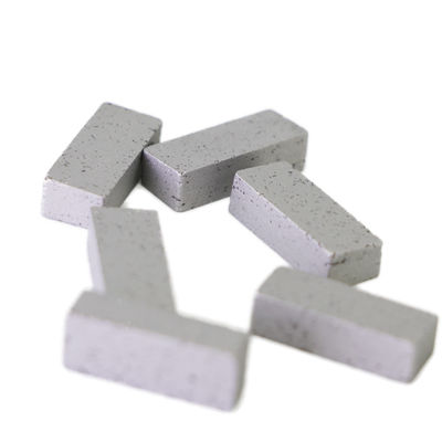 20*4.8/5.4*8mm ダイヤモンド 金属粉末 半硬グラニート石を切る用 帯状の切片