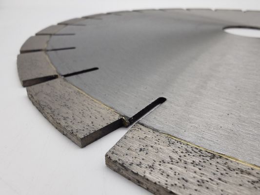 良い耐磨性 350mm U ダイヤモンドソー刃 石灰岩を切る 冷凍プレス プロセスタイプ